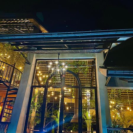 查克维 Mtirala酒店 外观 照片