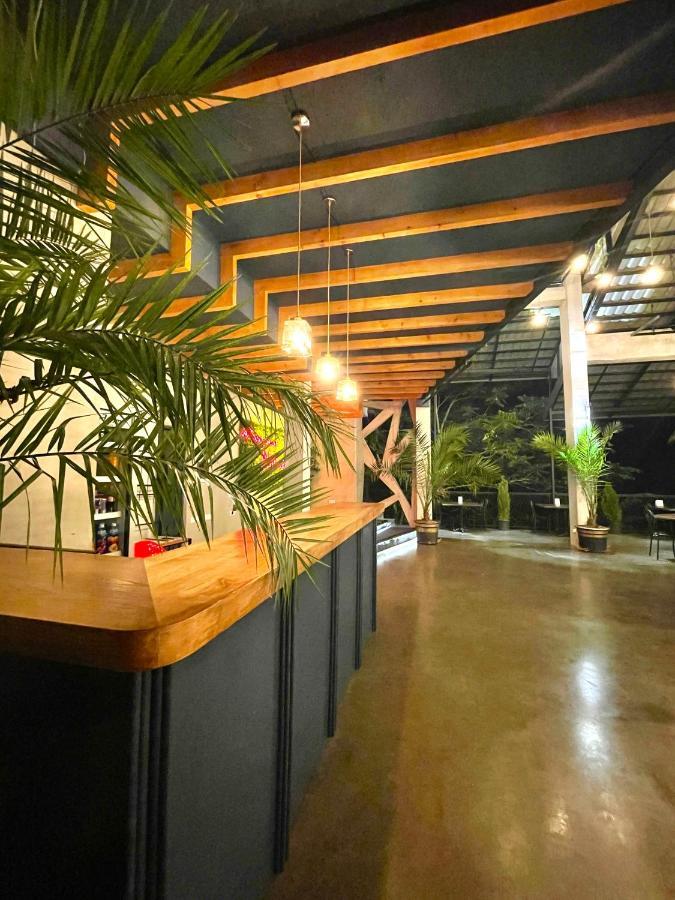 查克维 Mtirala酒店 外观 照片